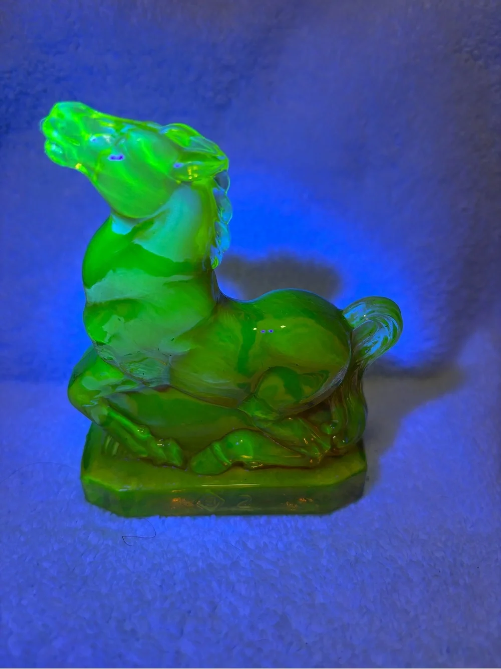Golden Delight Rare Glows Joey the Horse Boyd glass